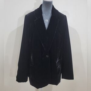 Eloquii Black Faux Velvet Blazer